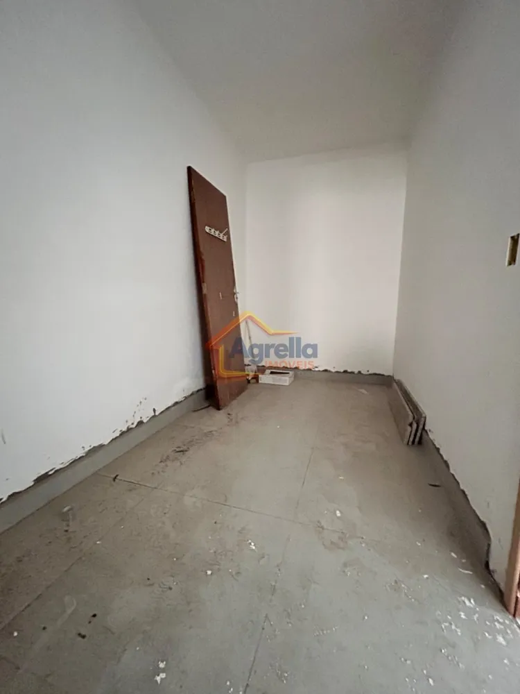 Casa, 3 quartos, 195 m² - Foto 2