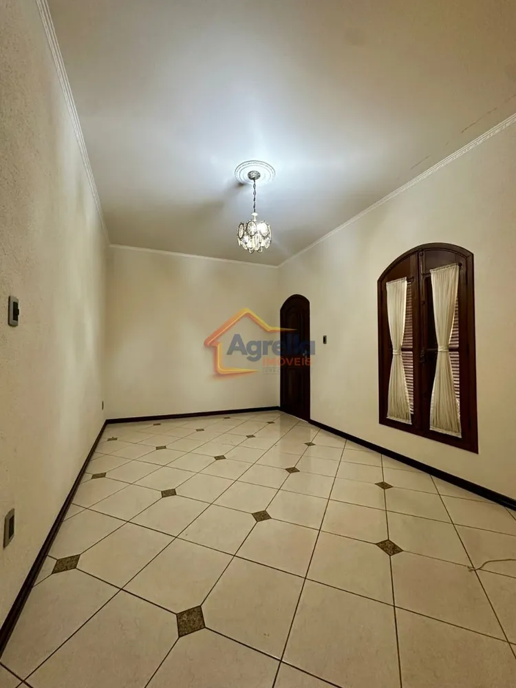 Casa, 2 quartos, 200 m² - Foto 1