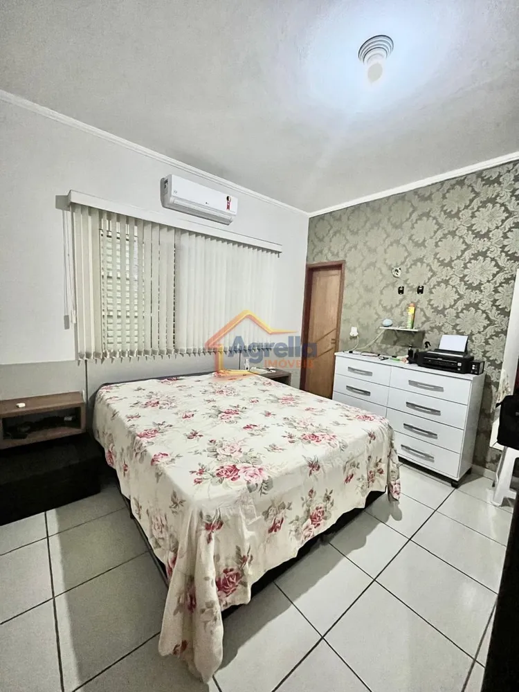 Casa, 3 quartos, 200 m² - Foto 2