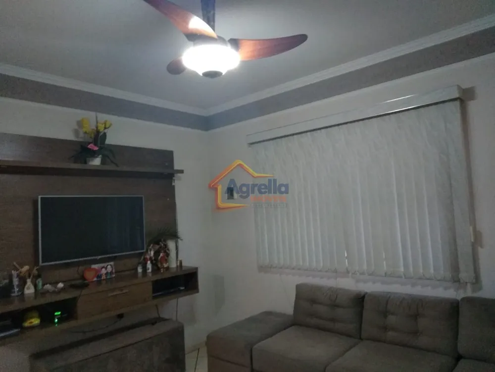Casa, 3 quartos, 128 m² - Foto 1