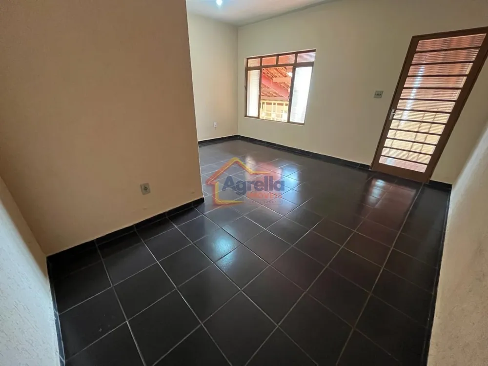 Casa, 3 quartos, 197 m² - Foto 1