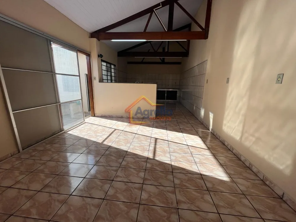 Casa, 3 quartos, 197 m² - Foto 3