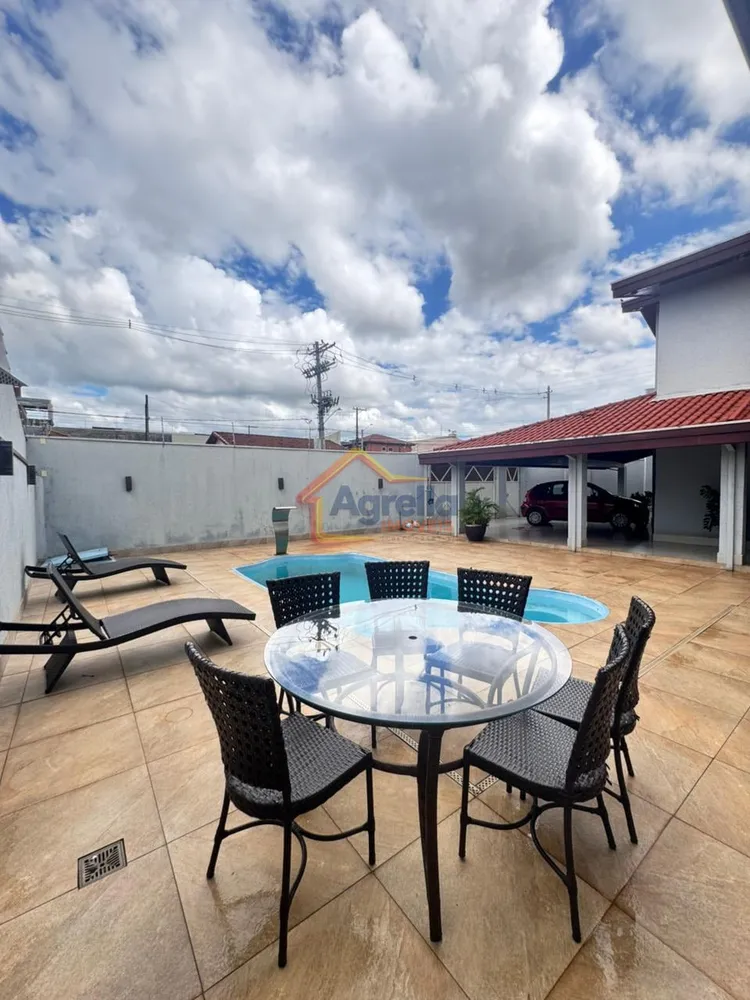 Casa, 3 quartos, 250 m² - Foto 2