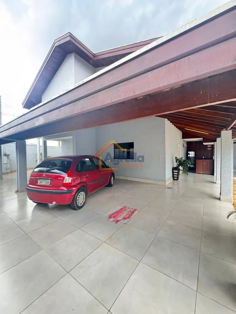 Casa, 3 quartos, 250 m² - Foto 8