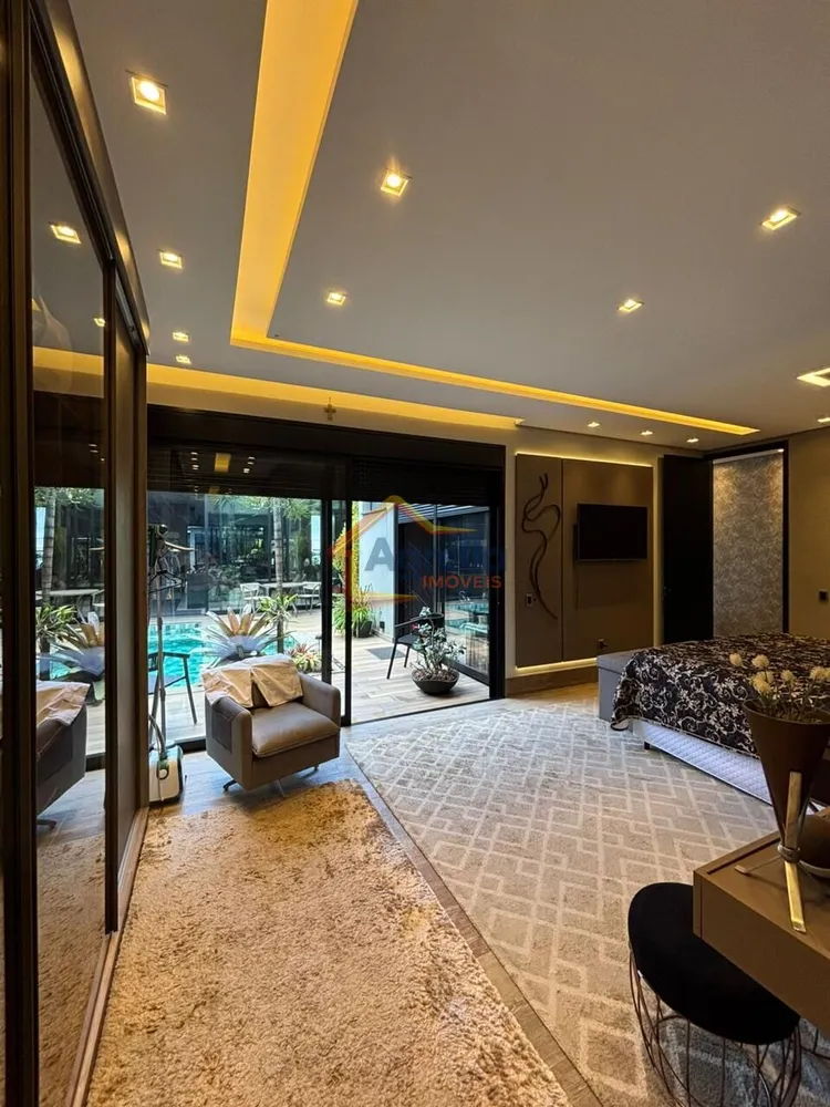 Casa, 3 quartos, 225 m² - Foto 1
