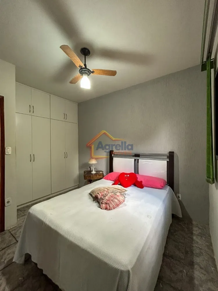 Chácara, 2 quartos, 1515 m² - Foto 1