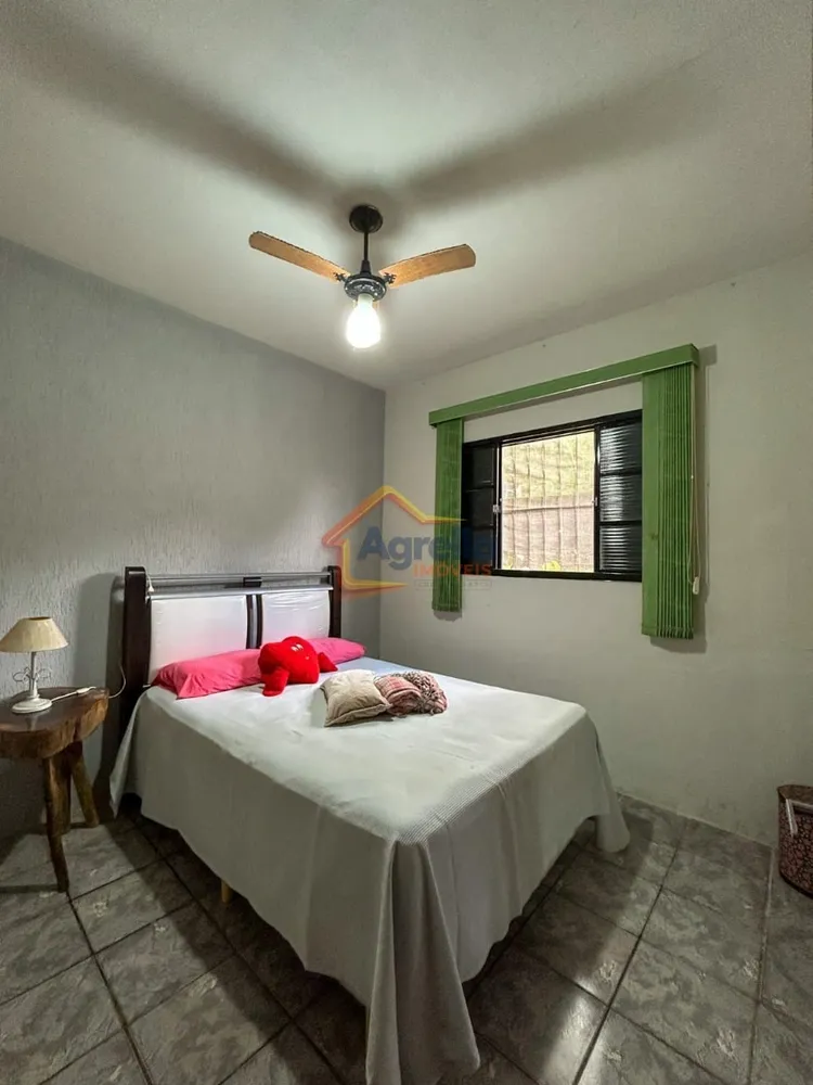Chácara, 2 quartos, 1515 m² - Foto 2