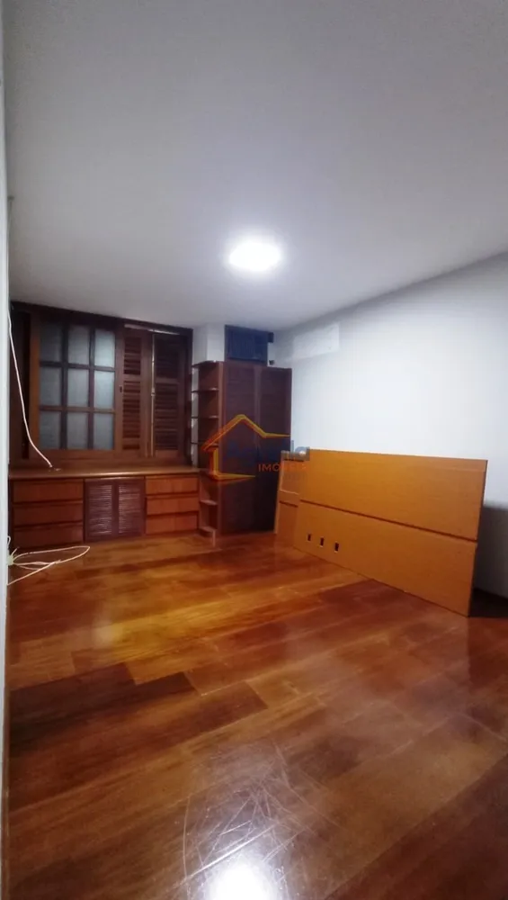 Casa, 3 quartos, 245 m² - Foto 3