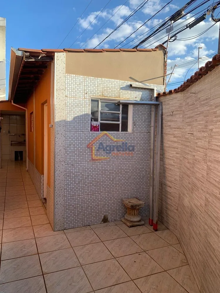 Casa, 3 quartos, 235 m² - Foto 5