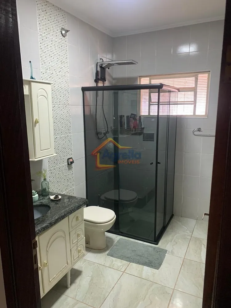 Casa, 3 quartos, 235 m² - Foto 8