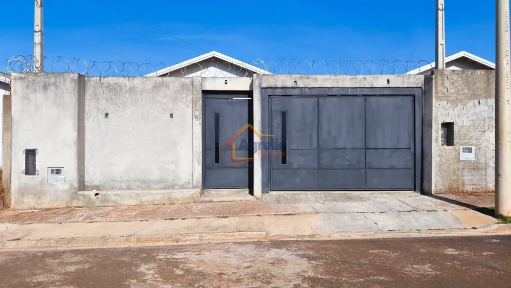 Casa, 2 quartos, 200 m² - Foto 1