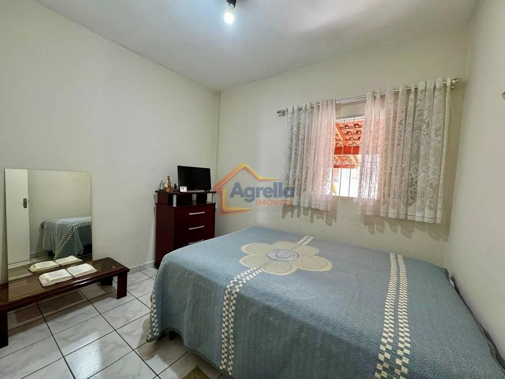 Casa, 2 quartos, 250 m² - Foto 1