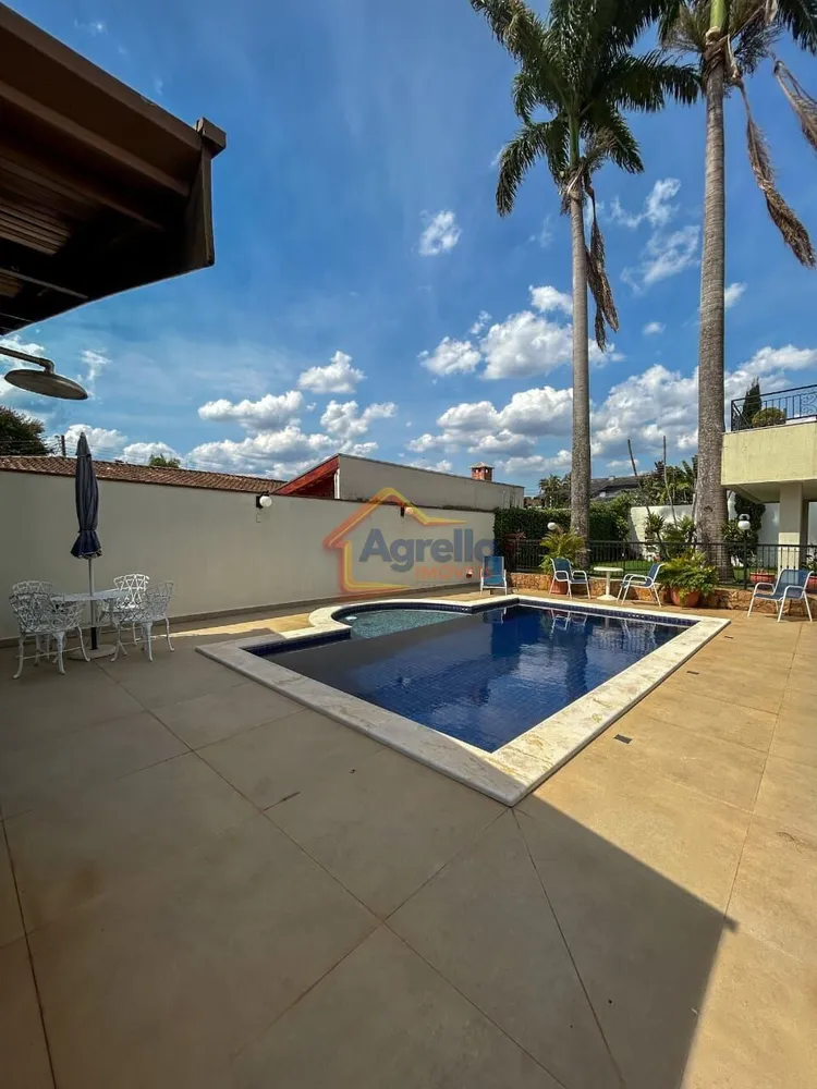 Sobrado, 3 quartos, 218 m² - Foto 2