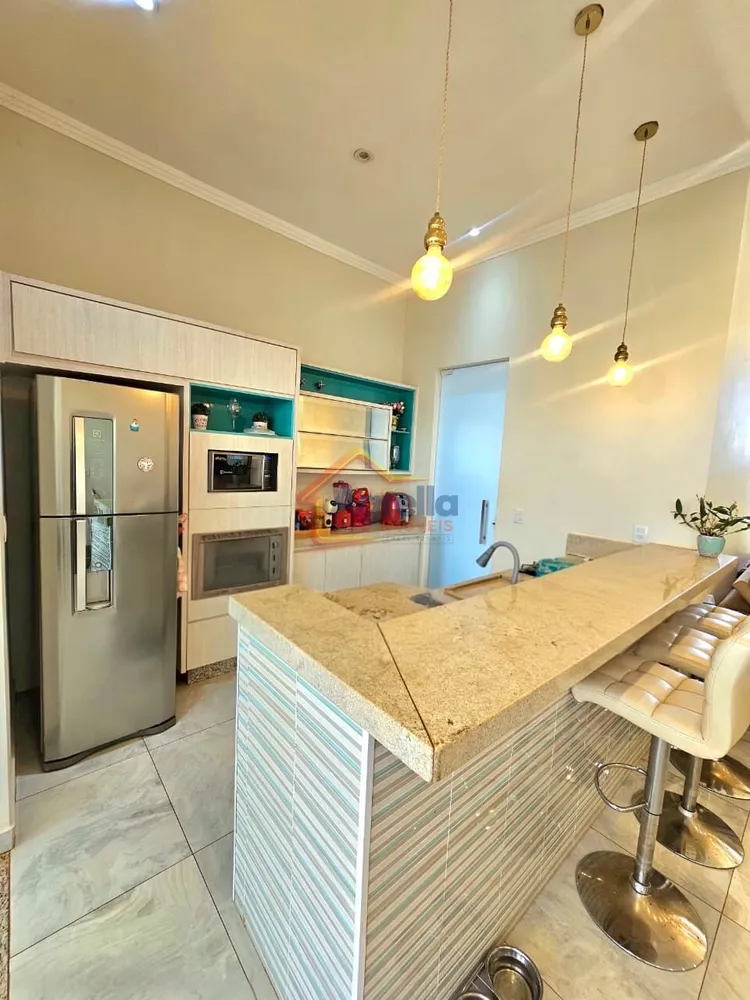 Casa, 3 quartos, 146 m² - Foto 2