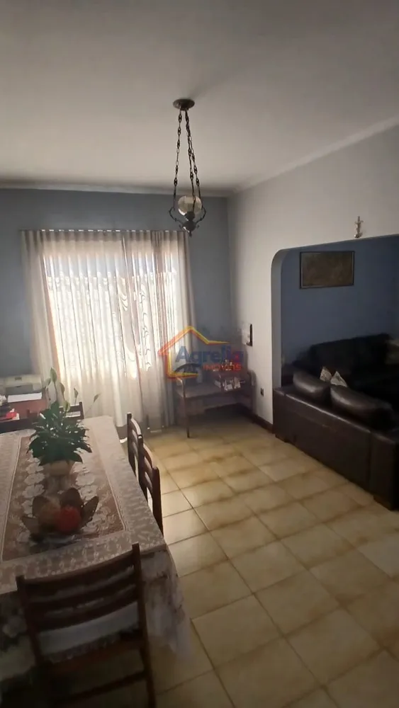 Casa, 3 quartos, 197 m² - Foto 1