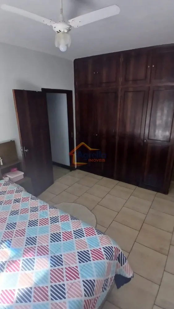 Casa, 3 quartos, 197 m² - Foto 2