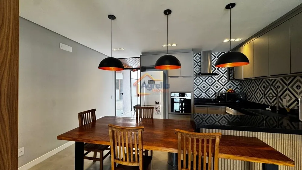 Casa, 2 quartos, 145 m² - Foto 1
