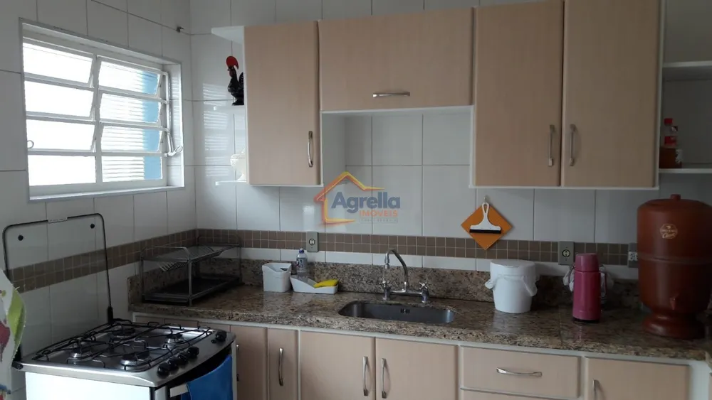 Casa, 3 quartos, 190 m² - Foto 1