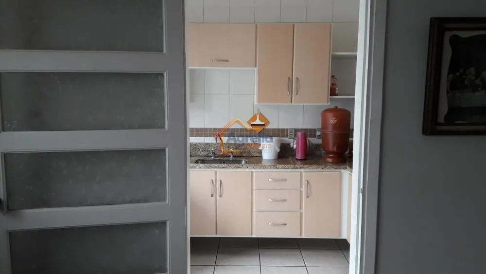 Casa, 3 quartos, 190 m² - Foto 2