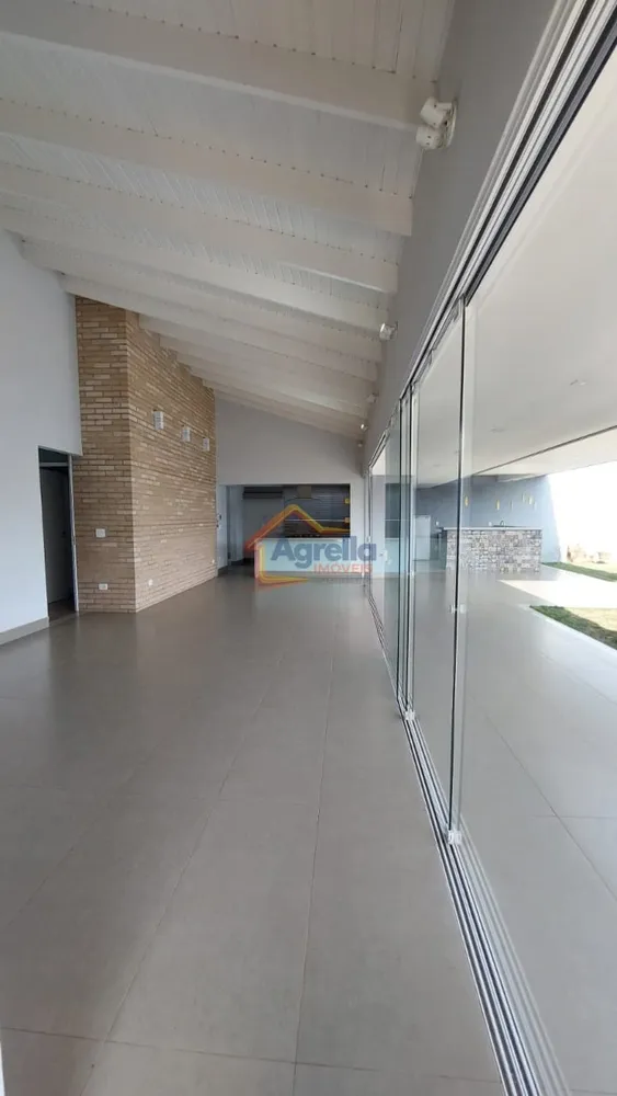 Casa, 3 quartos, 242 m² - Foto 2