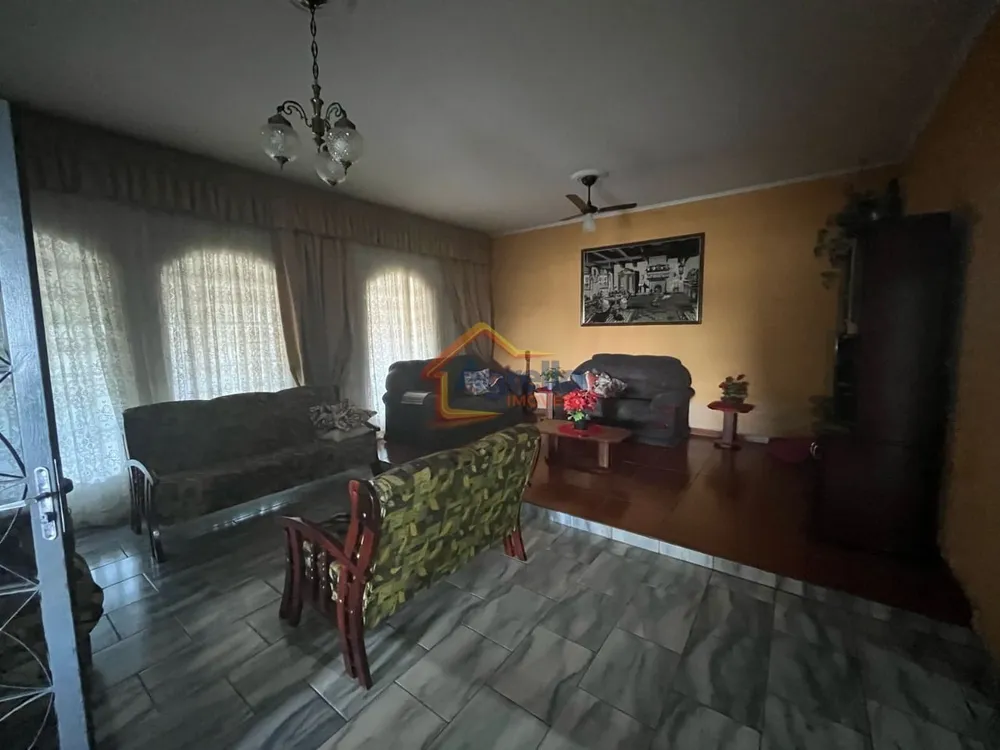 Chácara, 3 quartos, 5000 m² - Foto 1