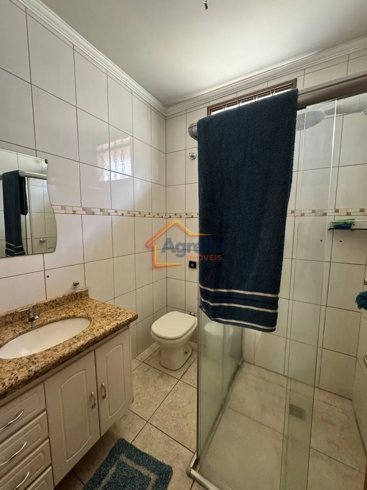 Casa, 3 quartos, 179 m² - Foto 1