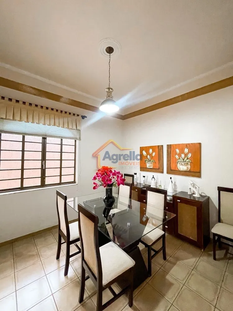 Casa, 3 quartos, 263 m² - Foto 1