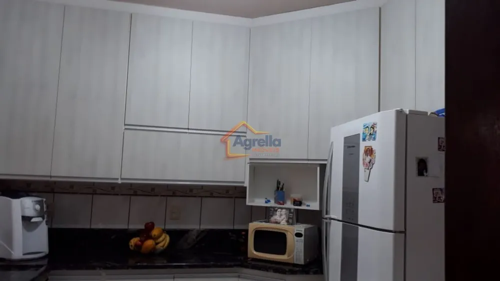 Casa, 4 quartos, 246 m² - Foto 3