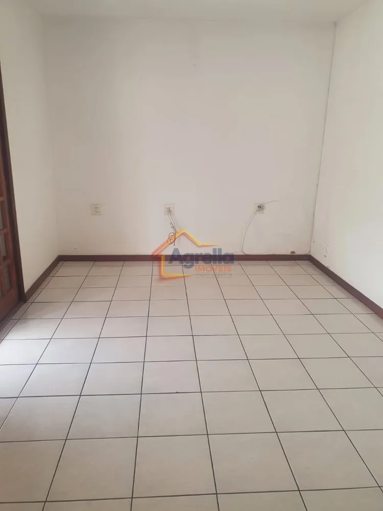 Casa, 2 quartos, 200 m² - Foto 2