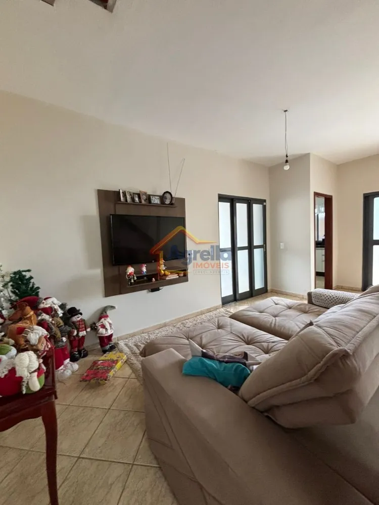 Casa, 3 quartos, 171 m² - Foto 1