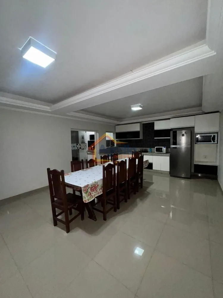 Casa, 3 quartos, 217 m² - Foto 8