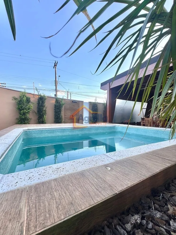 Casa, 3 quartos, 183 m² - Foto 1