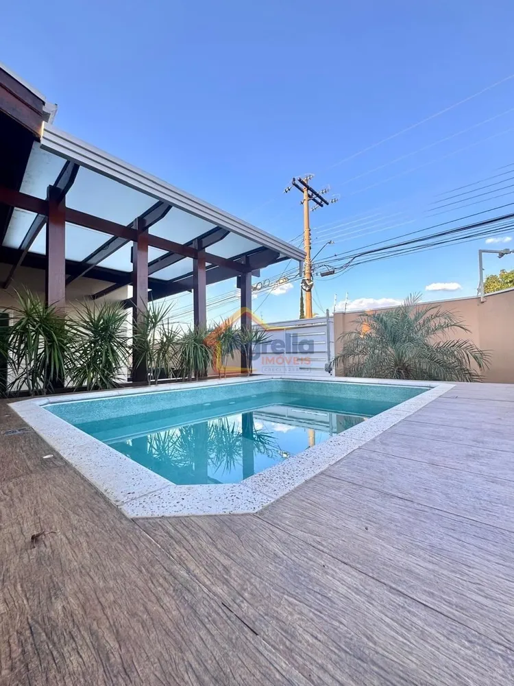 Casa, 3 quartos, 183 m² - Foto 2