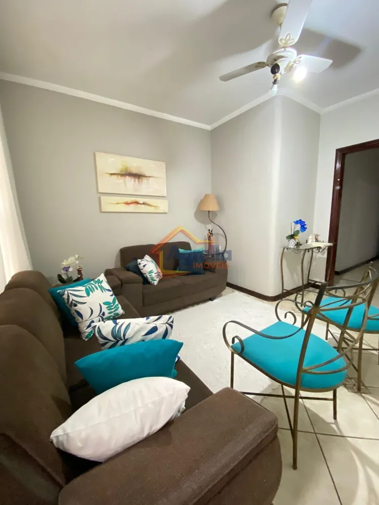 Casa, 3 quartos, 162 m² - Foto 2