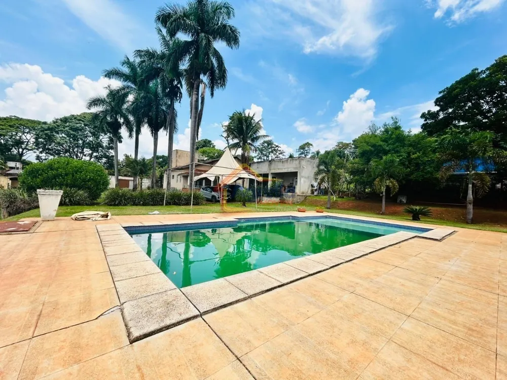 Chácara, 3 quartos, 220 m² - Foto 1