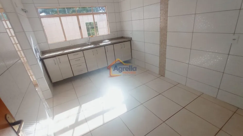 Casa, 3 quartos, 150 m² - Foto 2