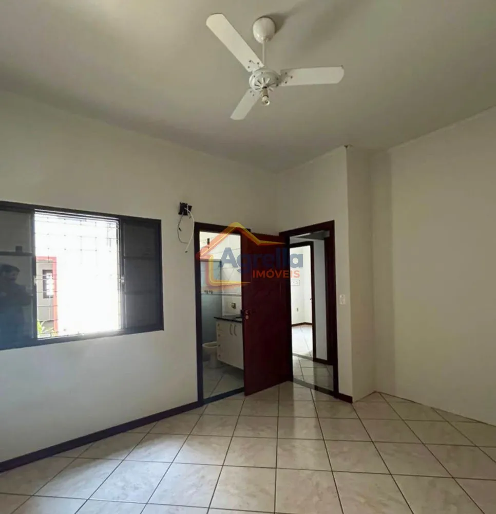 Casa, 3 quartos, 140 m² - Foto 2