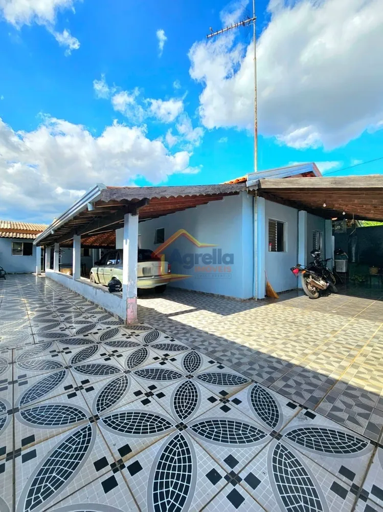 Casa, 4 quartos, 300 m² - Foto 1