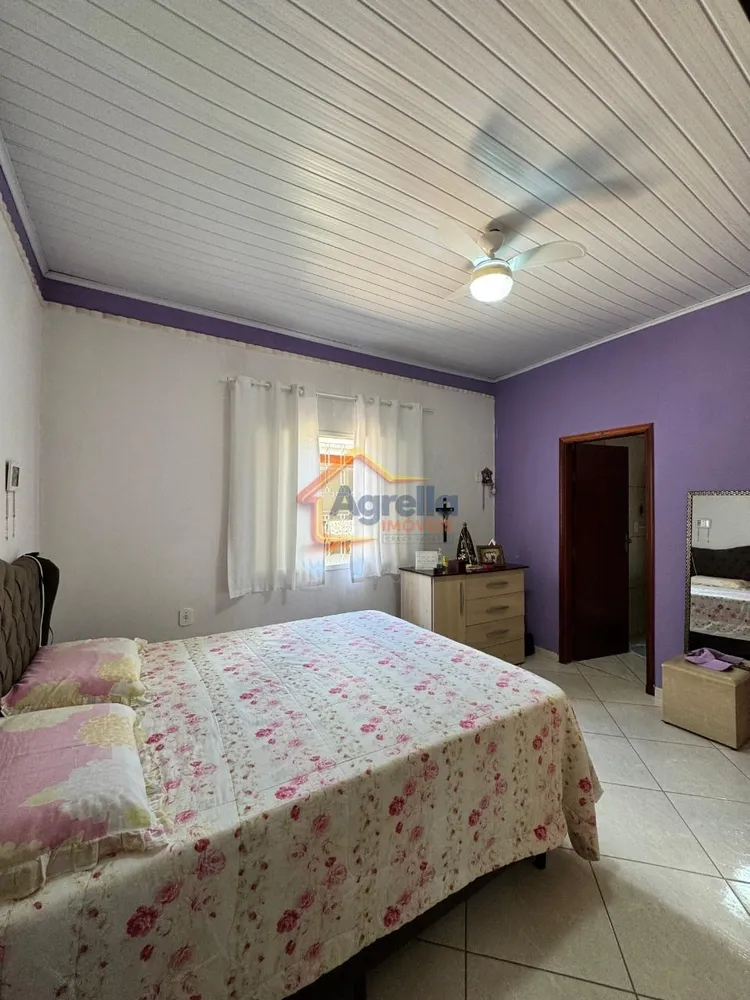Casa, 3 quartos, 230 m² - Foto 3