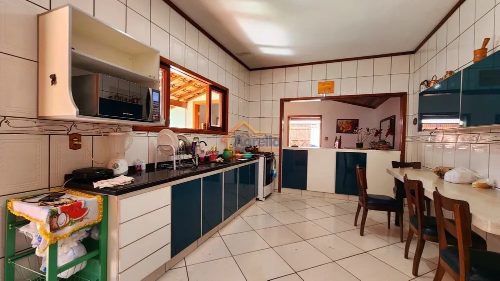 Casa, 3 quartos, 146 m² - Foto 2