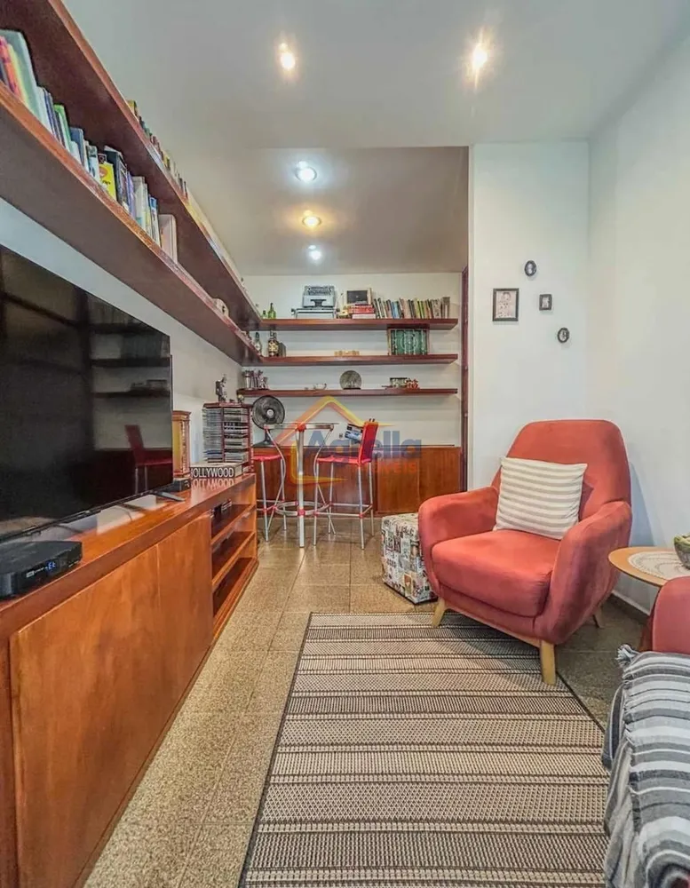 Casa, 3 quartos, 214 m² - Foto 2