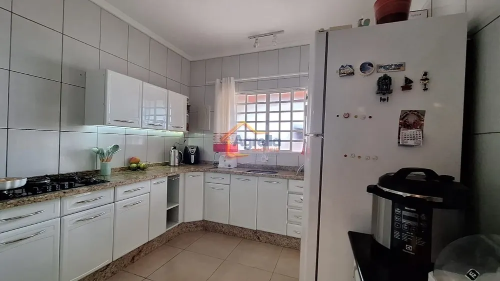 Casa, 3 quartos, 300 m² - Foto 3