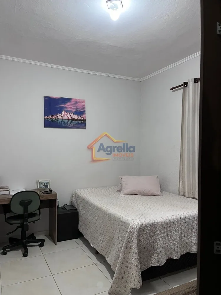 Casa, 3 quartos, 233 m² - Foto 1