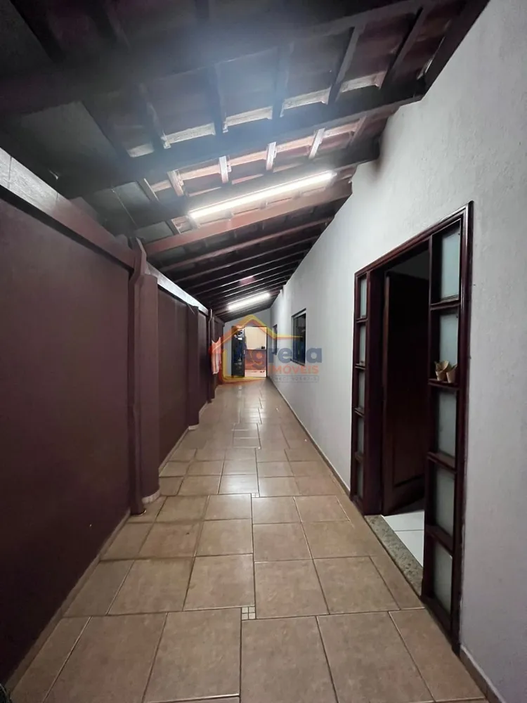 Casa, 3 quartos, 233 m² - Foto 3