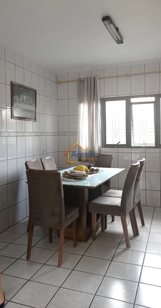 Casa, 4 quartos, 166 m² - Foto 1