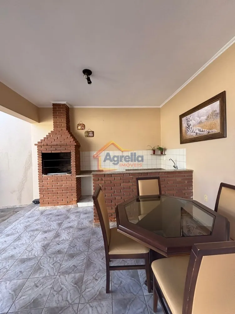 Casa, 3 quartos, 240 m² - Foto 2