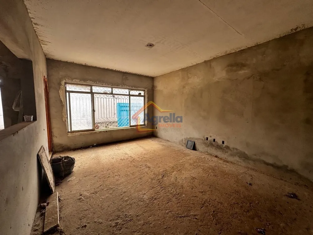 Casa, 3 quartos, 197 m² - Foto 2
