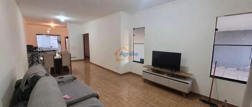 Casa, 3 quartos, 106 m² - Foto 2