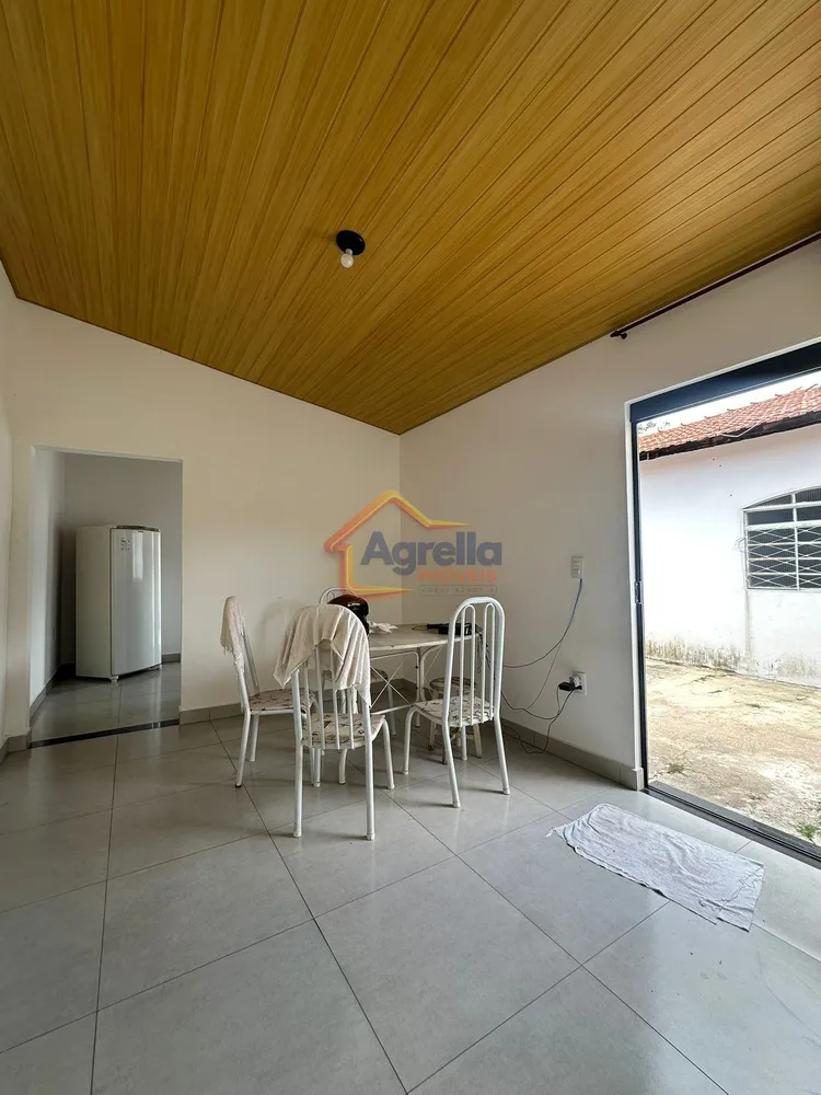 Casa, 2 quartos, 180 m² - Foto 1