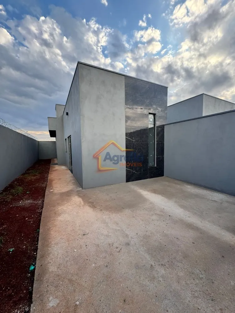 Casa, 2 quartos, 62 m² - Foto 1